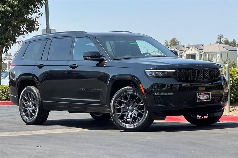 2025 Jeep Grand Cherokee L Summit Reserve photo 2