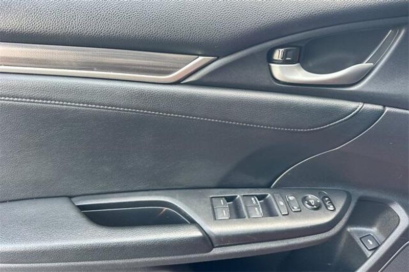 Used 2019 Honda Civic EX-LImage 9