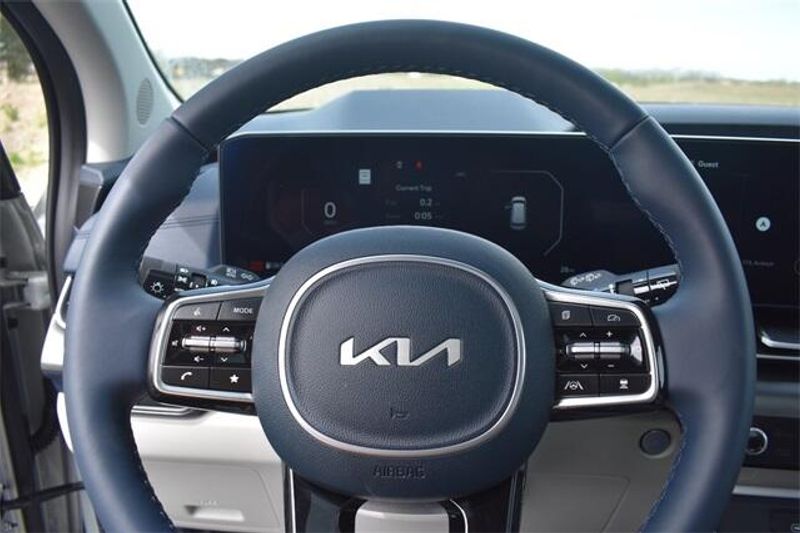 2025 Kia Carnival SX PrestigeImage 30
