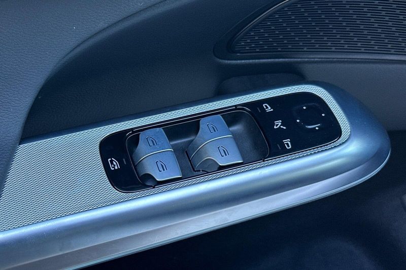 Used 2025 Mercedes-Benz E-Class E 350Image 12