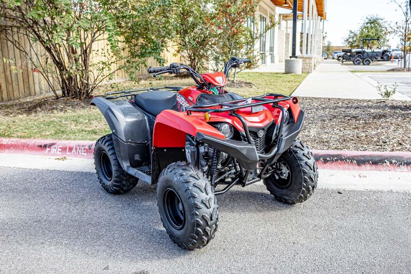 2025 Yamaha GRIZZLY 110 GREY METALLIC AND RED Image 1