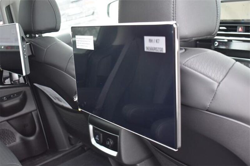 2025 Kia Carnival SX PrestigeImage 16