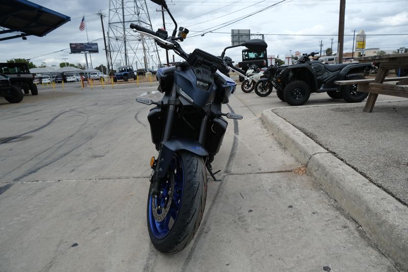 2024 YAMAHA MT09 TEAM BLUE in a TEAM YAMAHA BLUE exterior color. Family PowerSports (877) 886-1997 familypowersports.com 