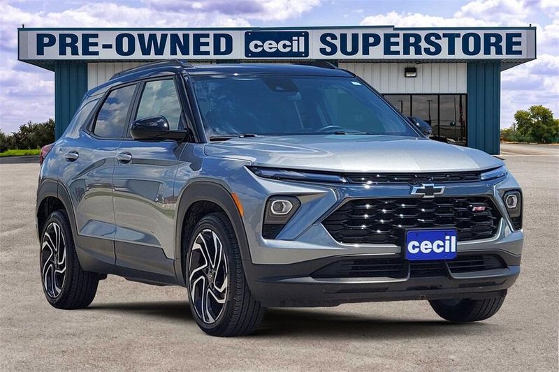 2024 Chevrolet Trailblazer RS photo 2