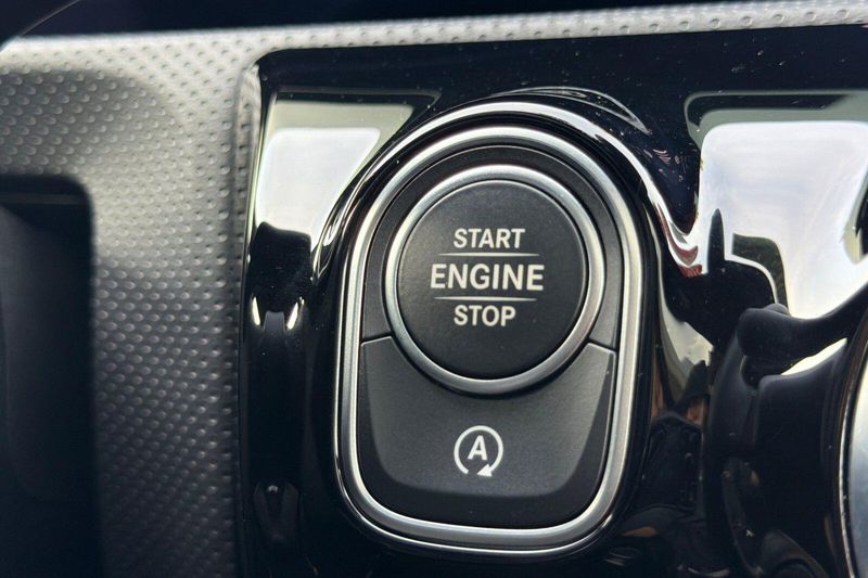Used 2025 Mercedes-Benz CLA 250Image 24