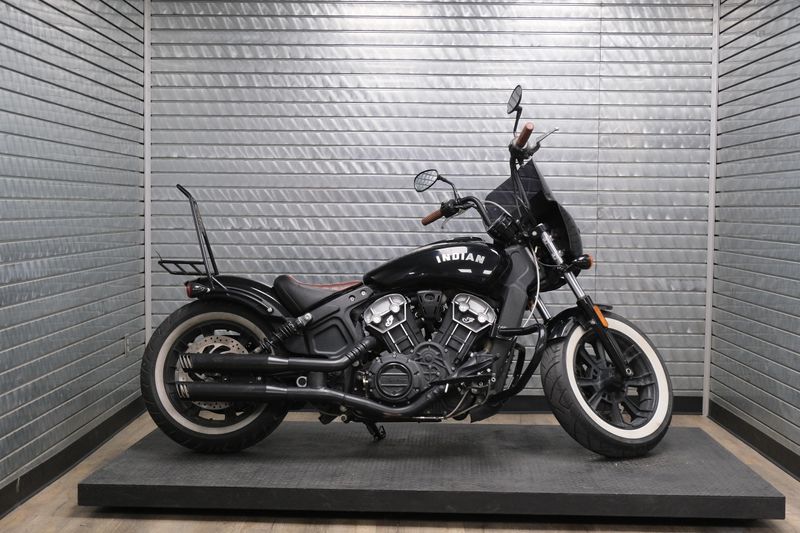 USED 2018 INDIAN MOTORCYCLE SCOUT BOBBER Image 2