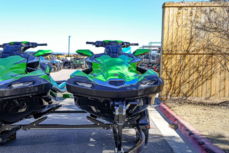 2024 Kawasaki JET SKI ULTRA 310 310LXS  BLACKGREEN Image 4