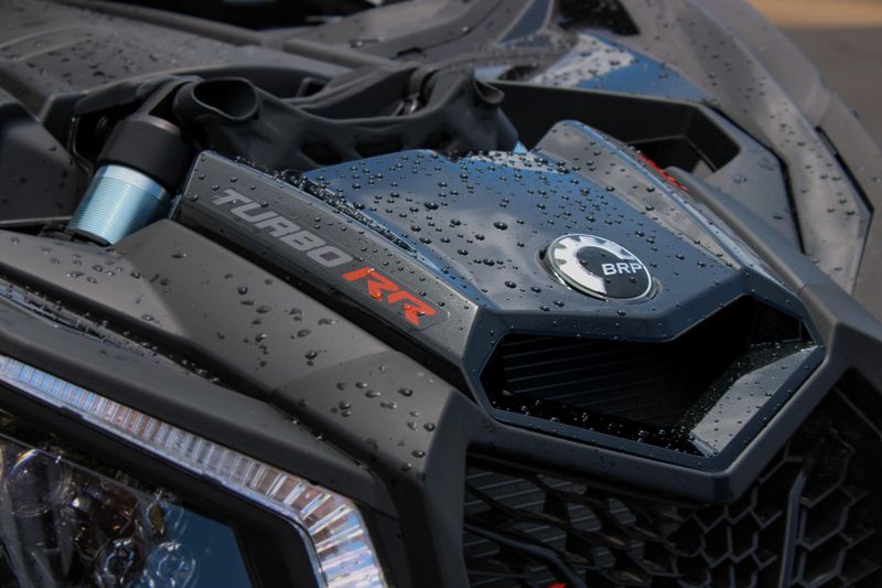 2025 Can-Am MAVERICK X3 MAX X RS TURBO RR WITH SMARTSHOX TRIPLE BLACK Image 3
