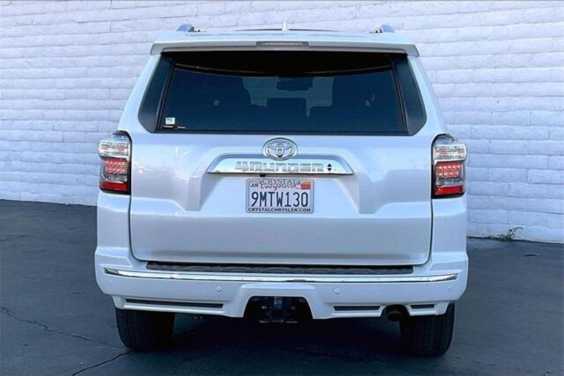 2024 Toyota 4Runner Limited photo 3