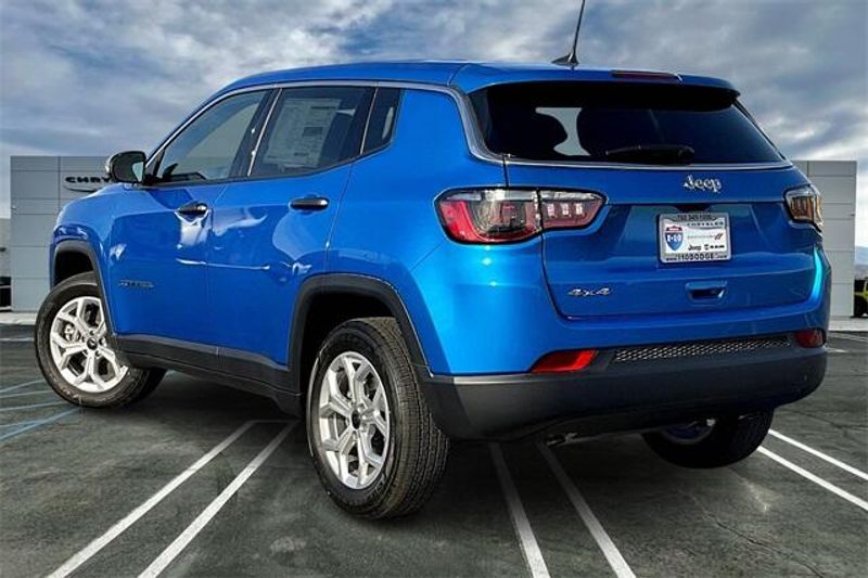 2025 Jeep Compass Sport 4x4Image 2