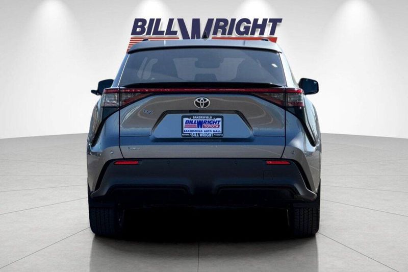 New 2027 Toyota bZ XLE PlusImage 4