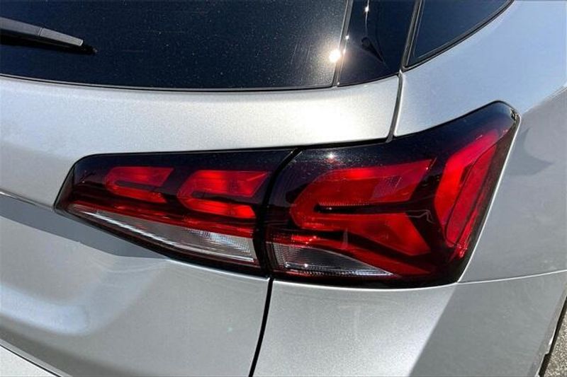 2022 Chevrolet Equinox LSImage 28