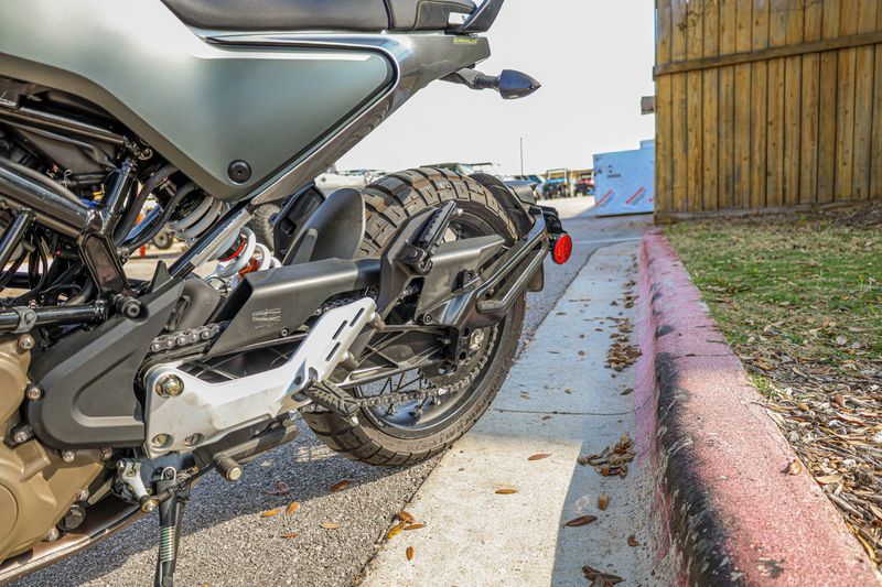 USED 2020 HUSQVARNA VITPILEN 401 Image 12
