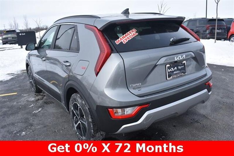 New 2025 Kia Niro LXImage 5