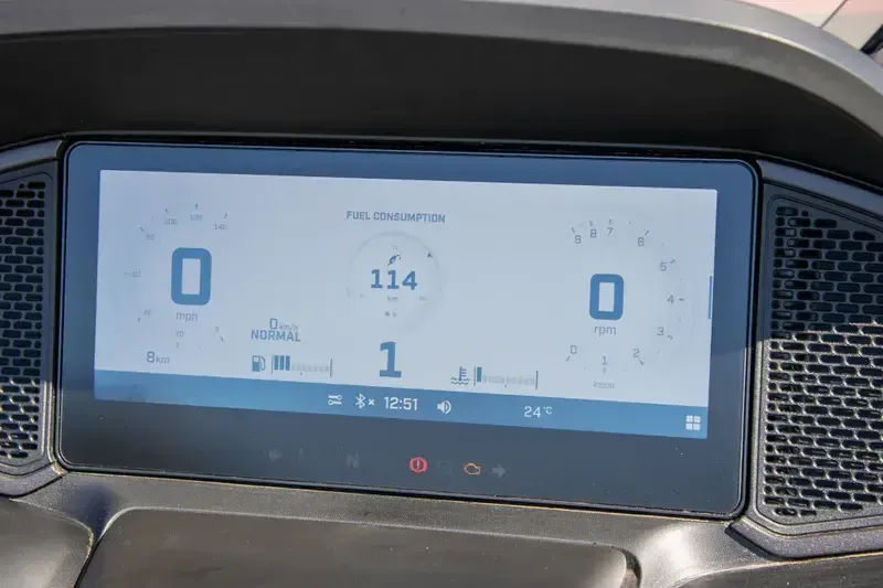 NEW 2026 CAN-AM SPYDER RT LIMITED Image 17