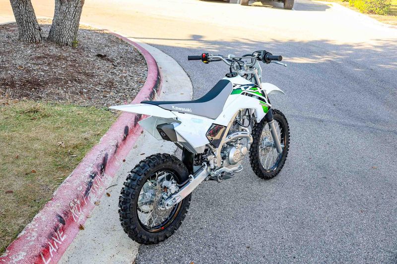 NEW 2026 KAWASAKI KLX140R Image 2