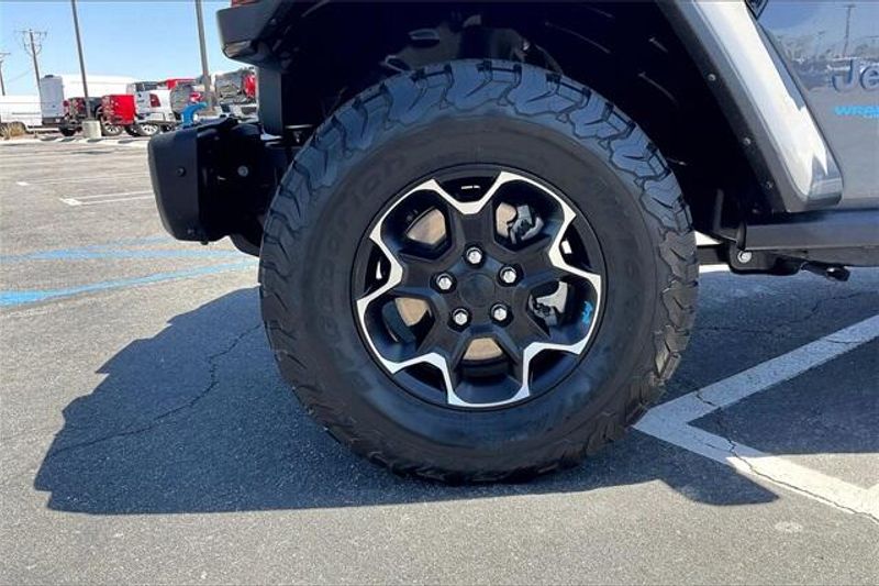 2022 Jeep Wrangler 4xE Unlimited Rubicon 4xeImage 8