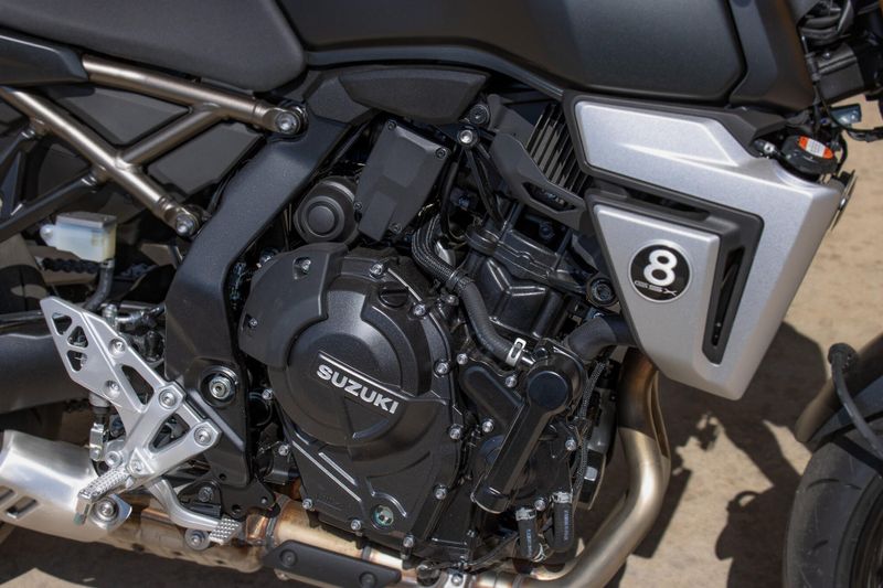 NEW 2026 SUZUKI GSX8T Image 15