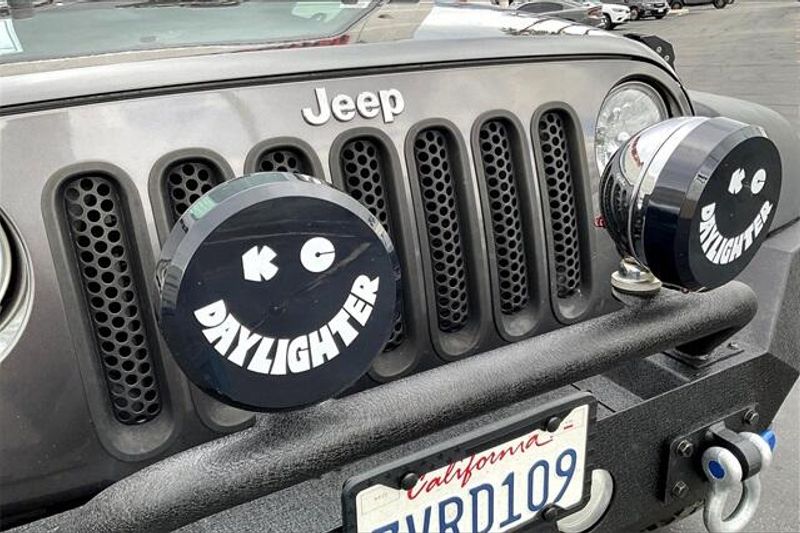 2017 Jeep Wrangler Unlimited Sport photo 28