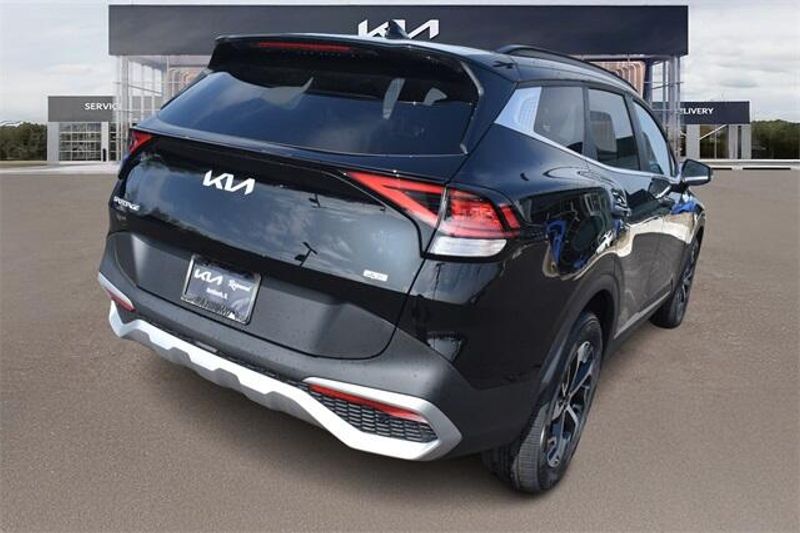 2025 Kia Sportage EXImage 3