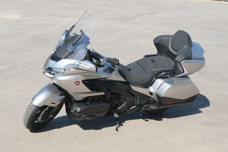 NEW 2025 HONDA GOLD WING TOUR DCT  in a LIGHT SILVER METALLIC exterior color. Family PowerSports (877) 886-1997 familypowersports.com 