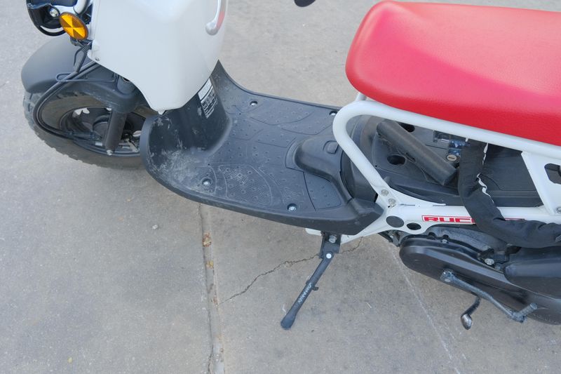 USED 2019 HONDA RUCKUS Image 16