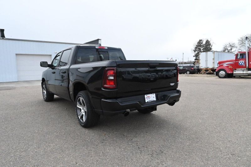 2025 RAM 1500 TradesmanImage 6