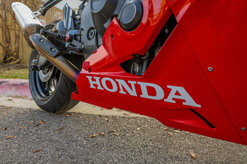 USED 2022 HONDA CBR1000RR ABS Image 23