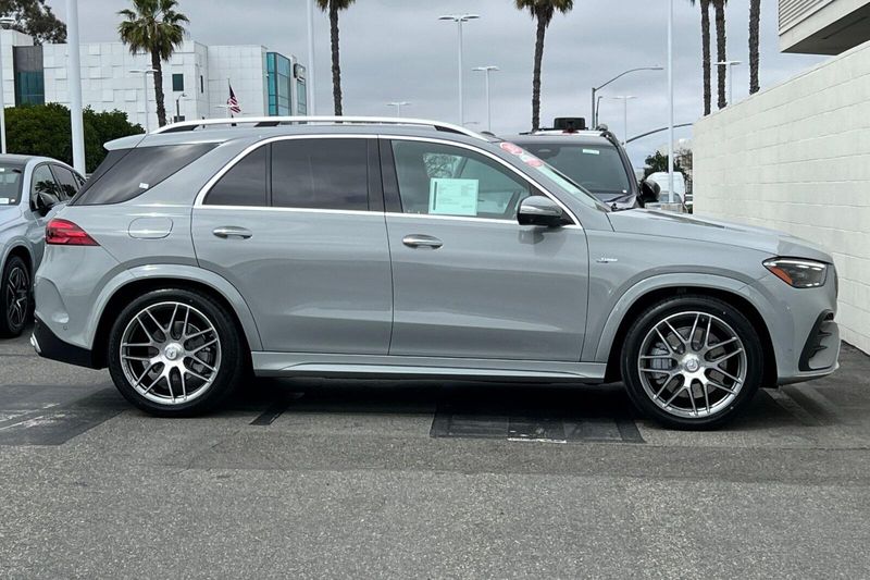 2024 Mercedes-Benz GLE 53 AMGImage 3