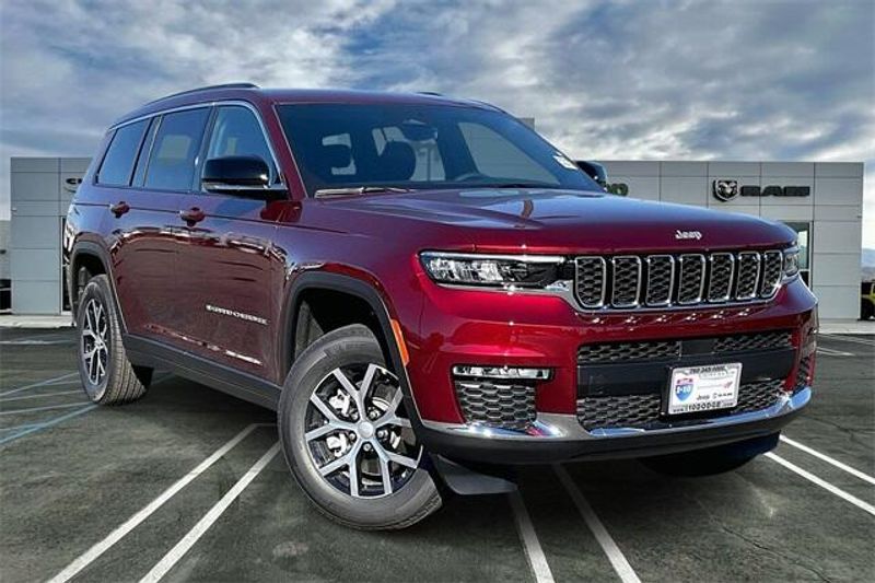 New 2025 Jeep Grand Cherokee L Limited 4x4Image 14