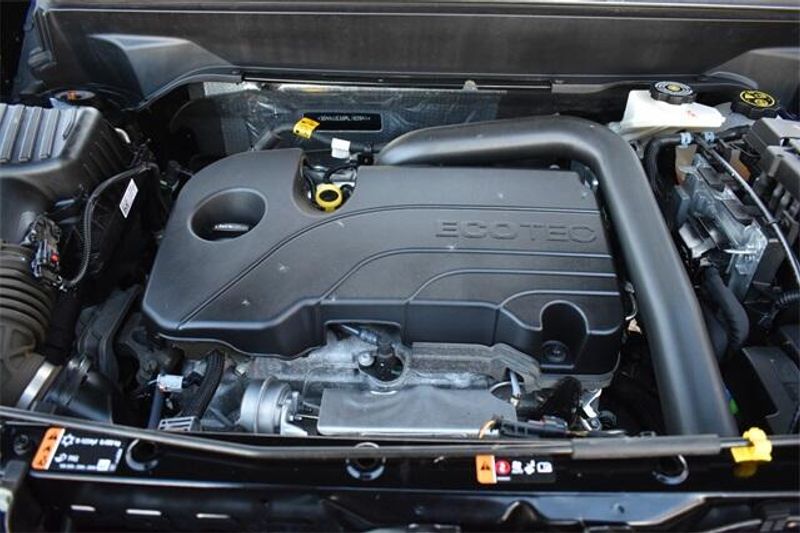 Used 2024 Chevrolet Equinox LTImage 36