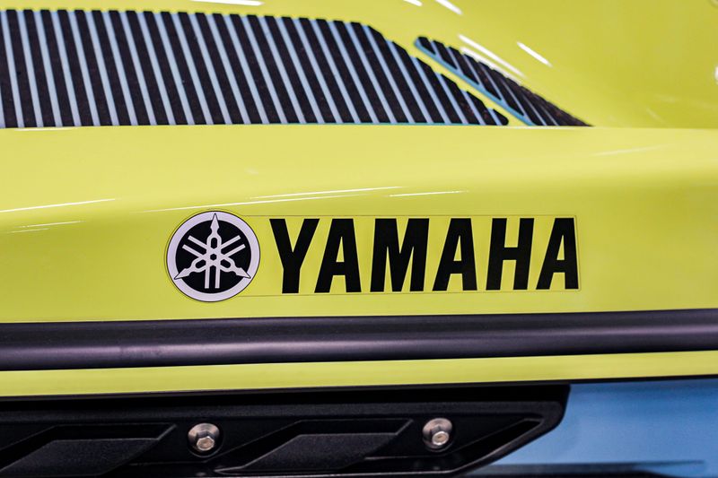 2024 Yamaha WAVERUNNER EX DELUXE LIME YELLOW AND CYAN Image 9