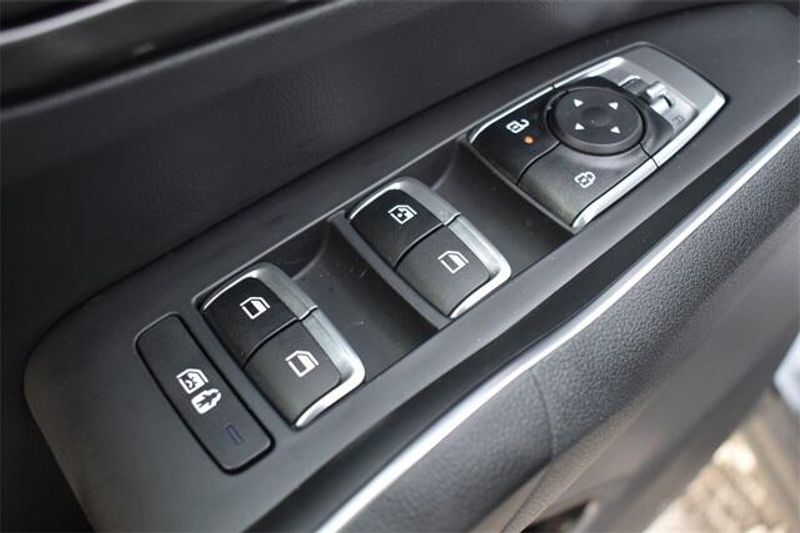 2024 Kia Sorento LXImage 18