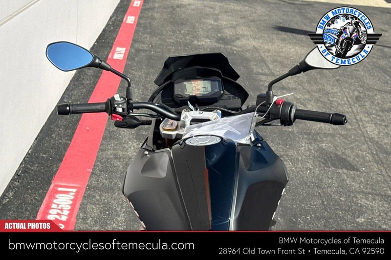 2025 BMW G 310 GSImage 15