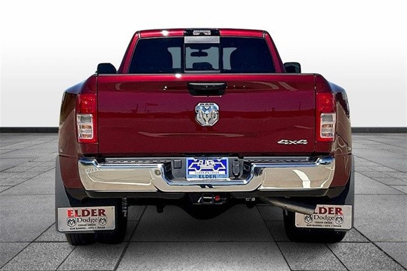 2024 RAM 3500 Tradesman Crew Cab 4x4 8