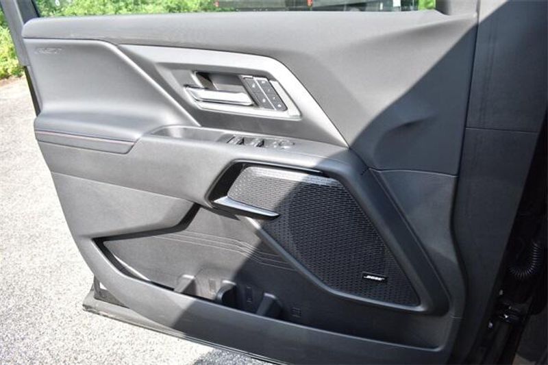 New 2024 Chevrolet Silverado EV RSTImage 34