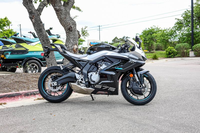 2025 CFMOTO 675 SS NEBULA BLACK Image 3