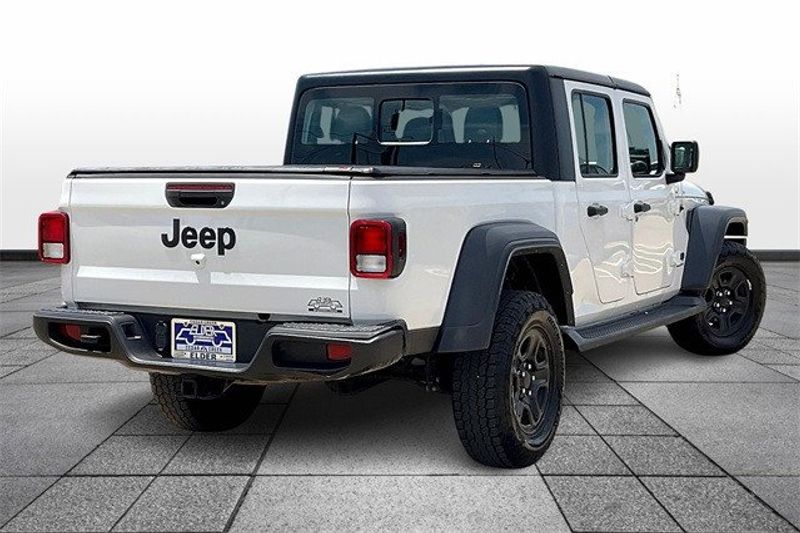 2022 Jeep Gladiator SportImage 13