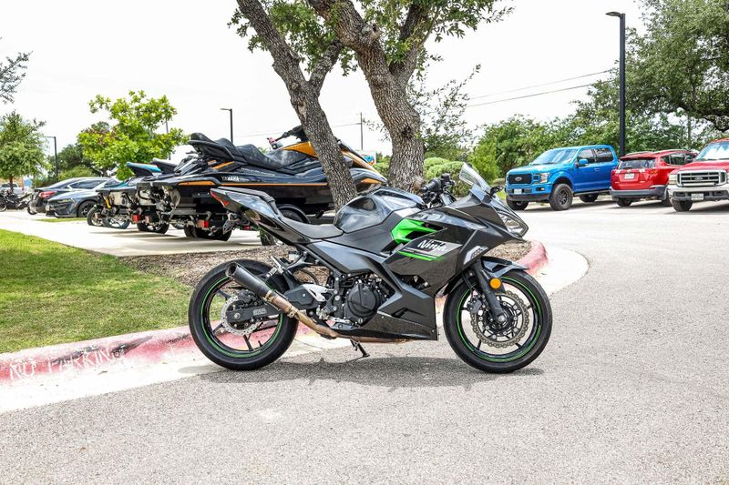 2023 Kawasaki NINJA 400 ABS Image 8