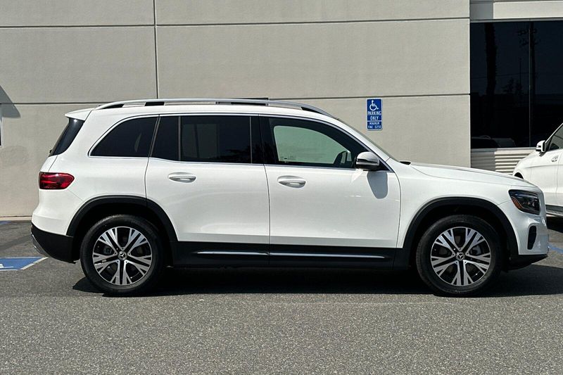 New 2026 Mercedes-Benz GLB 250Image 3