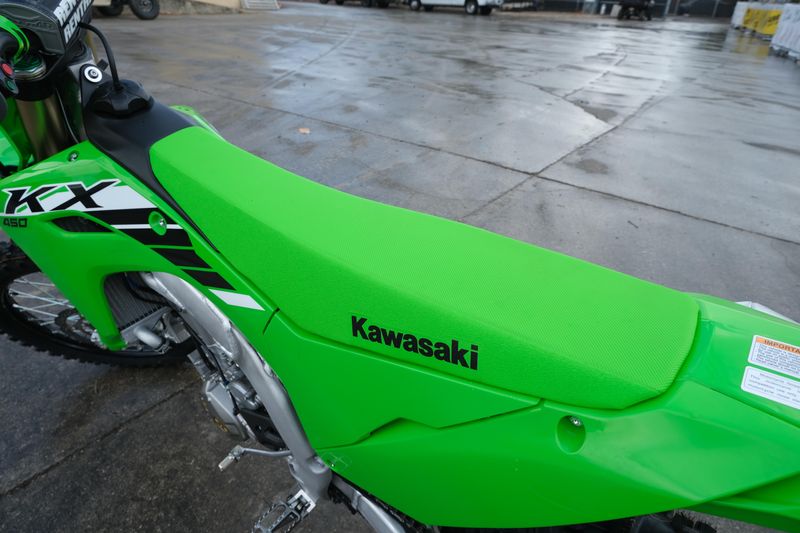 2025 Kawasaki KX450 LIME GREENImage 8