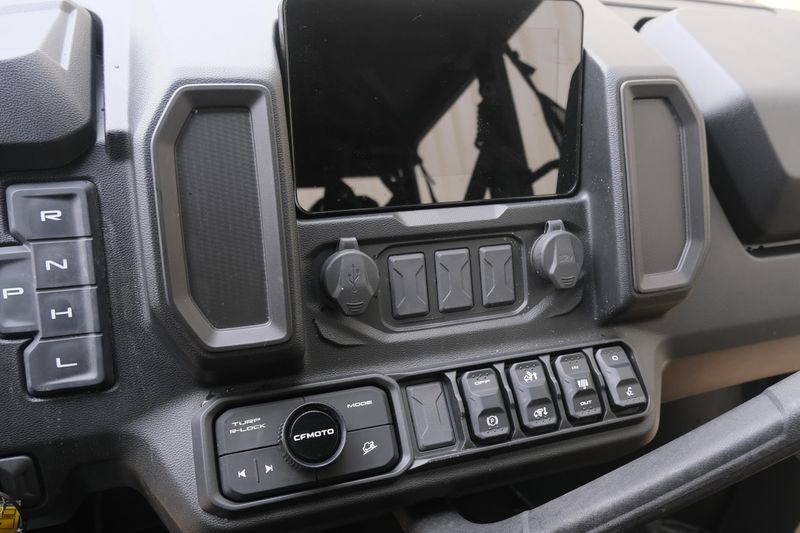 NEW 2026 CFMOTO UFORCE U10 XL PRO Image 16