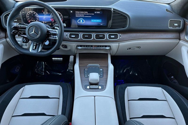 New 2026 Mercedes-Benz GLS 63 AMGImage 11