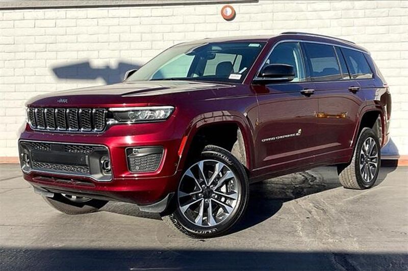 2021 Jeep Grand Cherokee L OverlandImage 1