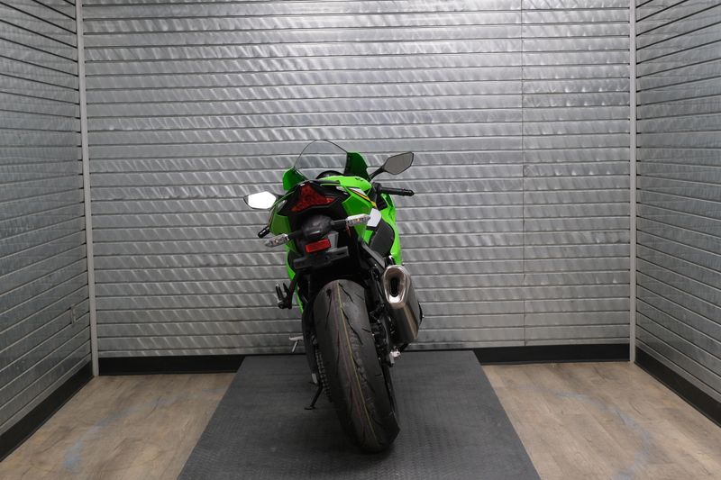 NEW 2025 KAWASAKI NINJA ZX10R KRT EDITION Image 4