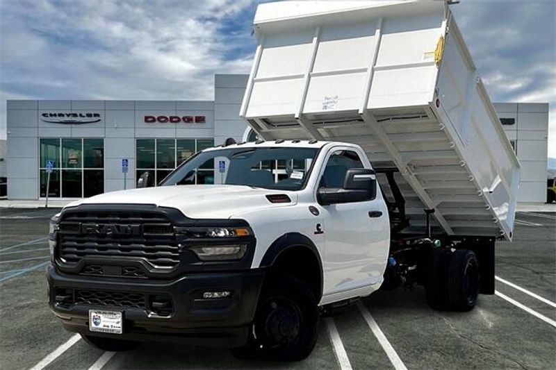 2025 RAM 3500 Tradesman Chassis Regular Cab 4x4 84