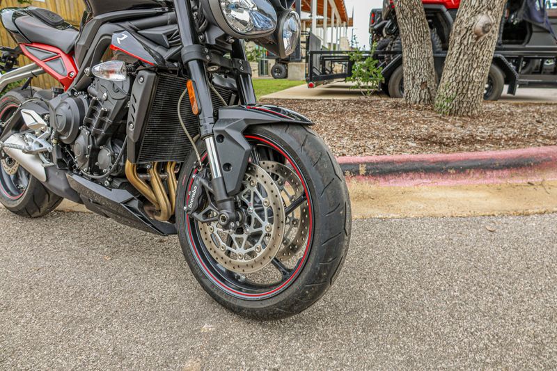 USED 2018 TRIUMPH STREET TRIPLE R Image 5
