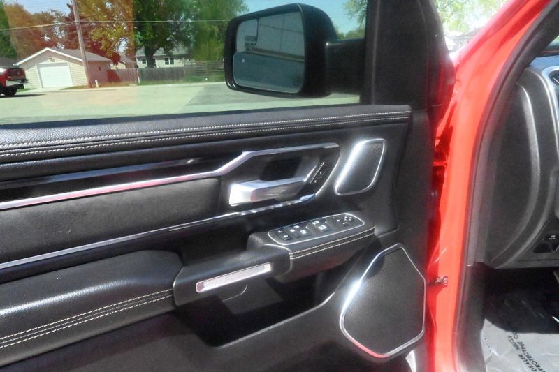 2021 RAM 1500 LaramieImage 17