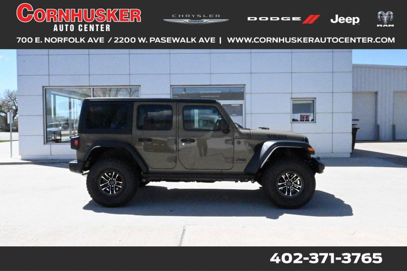 2025 Jeep Wrangler WillysImage 1