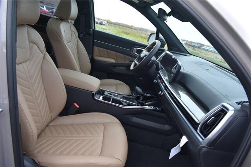 New 2026 Kia Sorento X-Line SX PrestigeImage 13